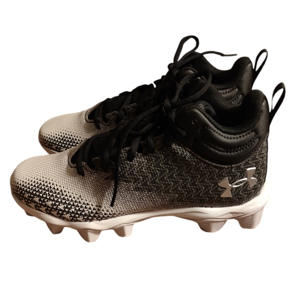Under Armour Spotlight Fran 3.0 Junior RM Football Cleats - Picture 1 of 5